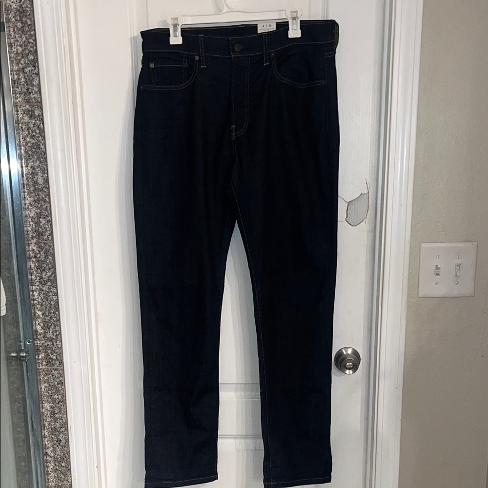NWT Lucky Brand Men's 401 athletic slim jeans, size 33/32